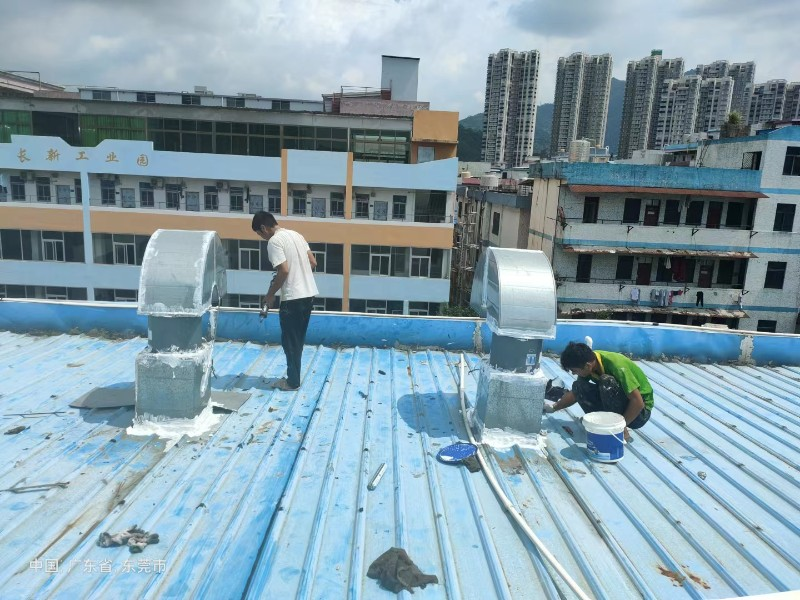 山亭钢结构屋面涂料维修方法